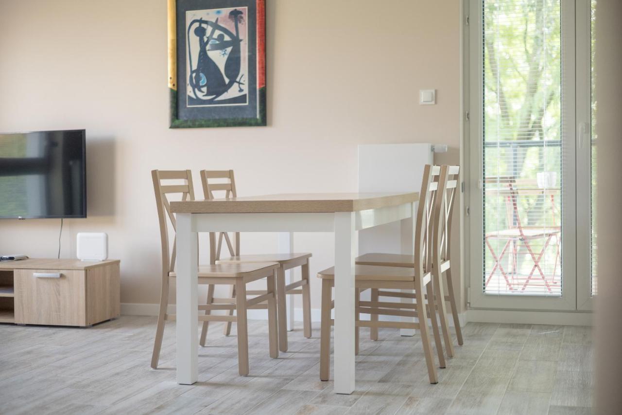 Metro Wilanowska Comfortable Apartment Варшава Екстериор снимка